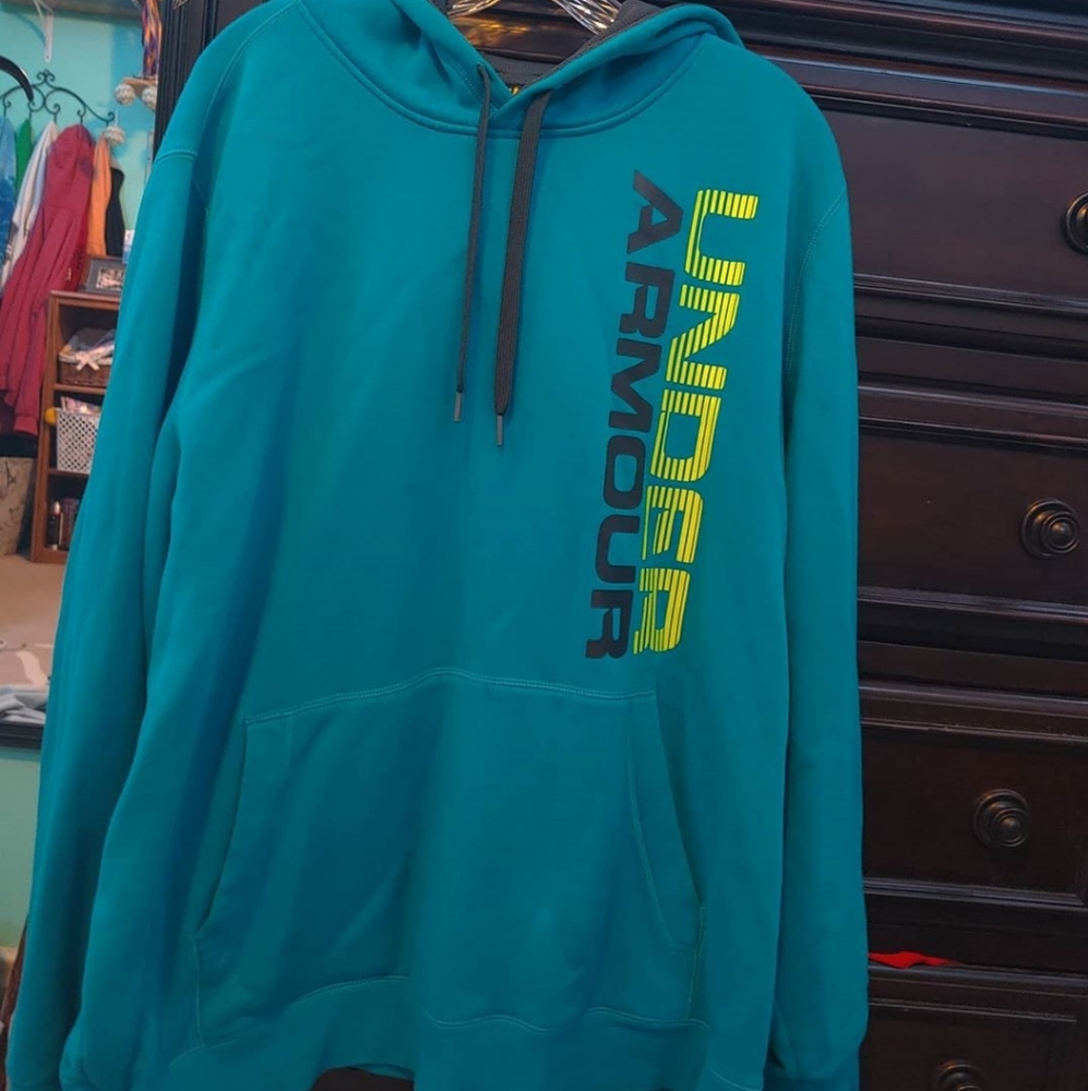 🔥Under Armour hoodie